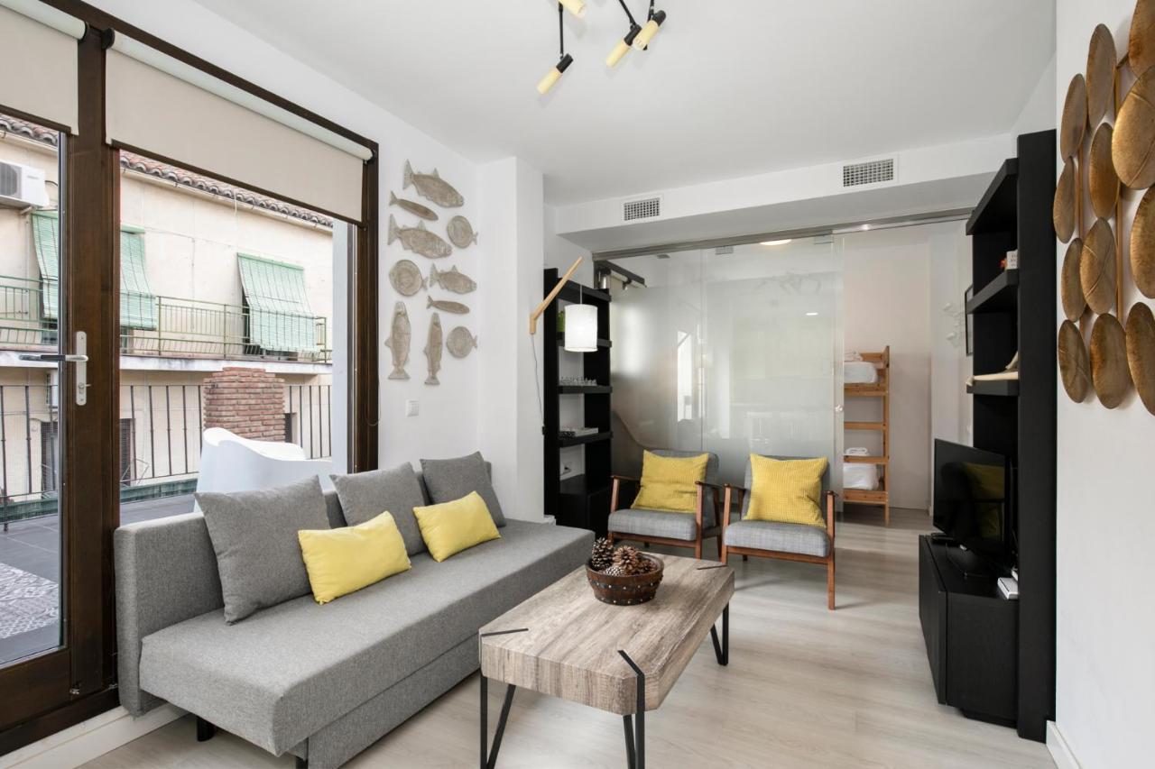 Hi Room - Smart Apartments - Penthouse Granada Exterior photo